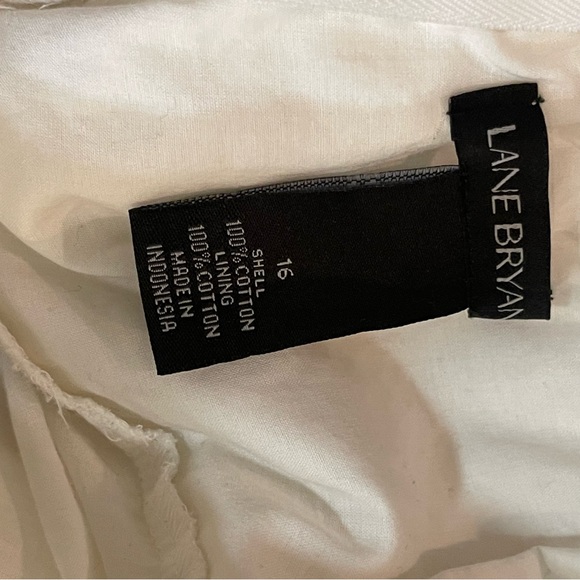 Lane Bryant Ruffled White Eyelet Lace Skirt - Picture 6 of 11